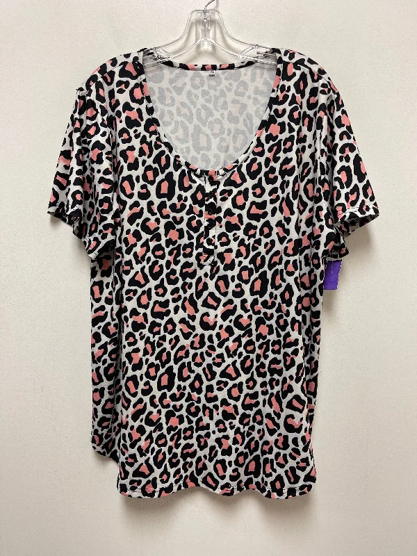 women's T-shirts with stretchable fabricAnimal Print Top Short Sleeve Clothes Mentor, Size 3x