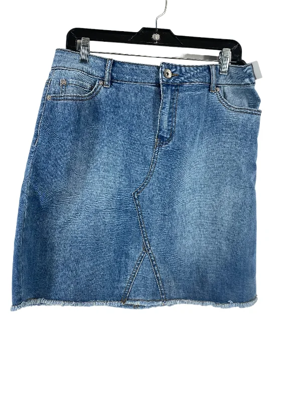 women's adventure-ready evening skirtsBlue Denim Skirt Mini & Short Clothes Mentor, Size 8