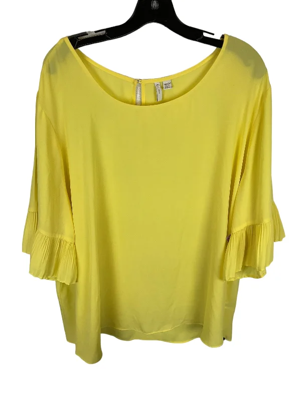 women's T-shirts with built-in brasYellow Top Short Sleeve Cato, Size 4x