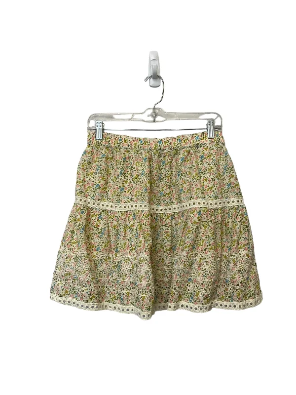 women's formal skirtsFloral Print Skirt Mini & Short Clothes Mentor, Size L